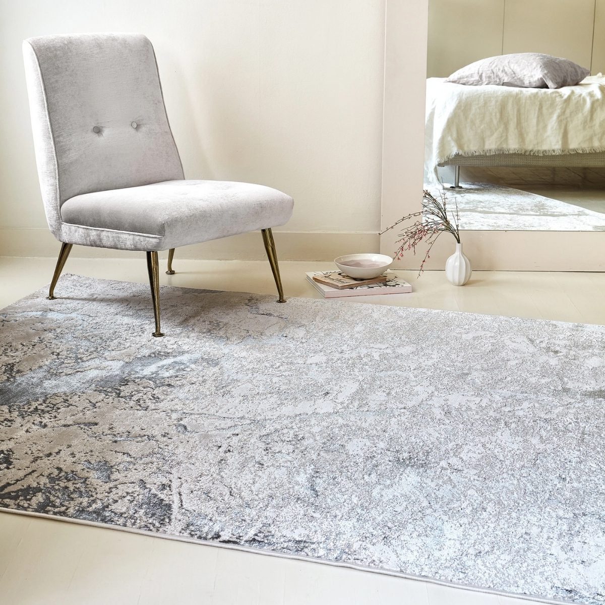 Aurora Solar Rug - Image 3