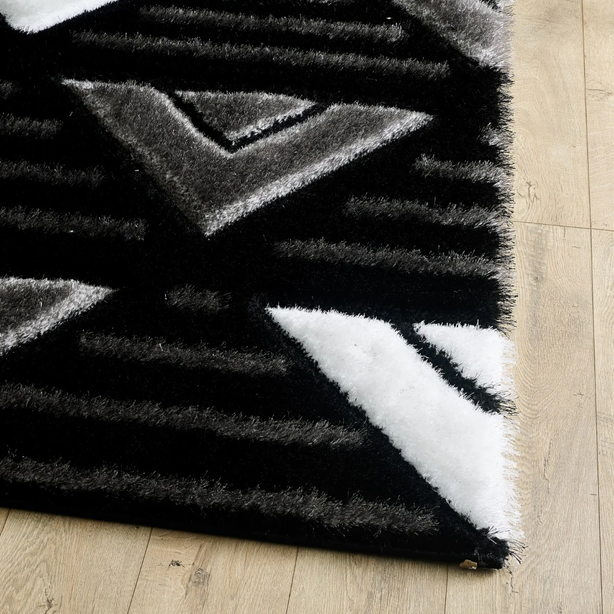 Venus Abstract Black and Grey Geometric Rug - Image 3